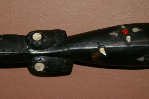 Rare Melanesian Art Ebony Mother of Pearl Crocodile Alligator Hand Carving 1A48
