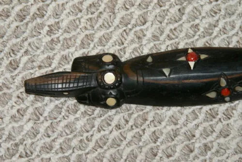 Rare Melanesian Art Ebony Mother of Pearl Crocodile Alligator Hand Carving 1A48