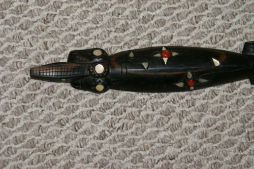 Rare Melanesian Art Ebony Mother of Pearl Crocodile Alligator Hand Carving 1A48