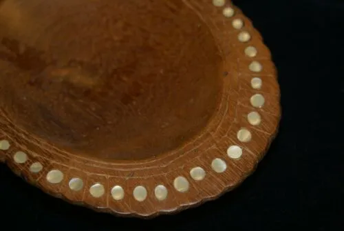 STUNNING ONE OF A KIND HAND CARVED KWILA WOOD MUSEUM MASTERPIECE SERVING PLATTER DISH BOWL WITH MOTHER OF PEARL INSERTS & FESTON BORDER TRIBAL SCULPTOR REMOTE TROBRIAND ISLANDS MELANESIA SOUTH PACIFIC COLLECTOR DESIGNER 2A6A  8”X 6” X 2”